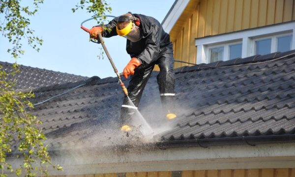 gutter-cleaning