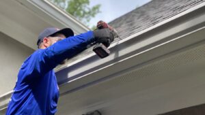 gutter repairing